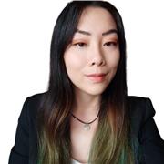 Profesora dedicada con experiencia como mentora universitaria y clases online